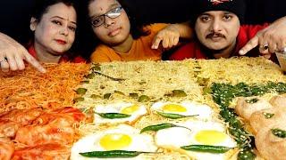 SPICYSCHEZWAN NOODLES CHILLI NOODLES PANI PURI MOMOS  SUNNY SIDEUP EGG CHALLENGE#food#asmr#mukbang